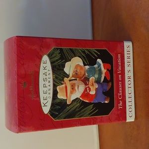 Hallmark 1999 The Clauses on Vacation Ornament